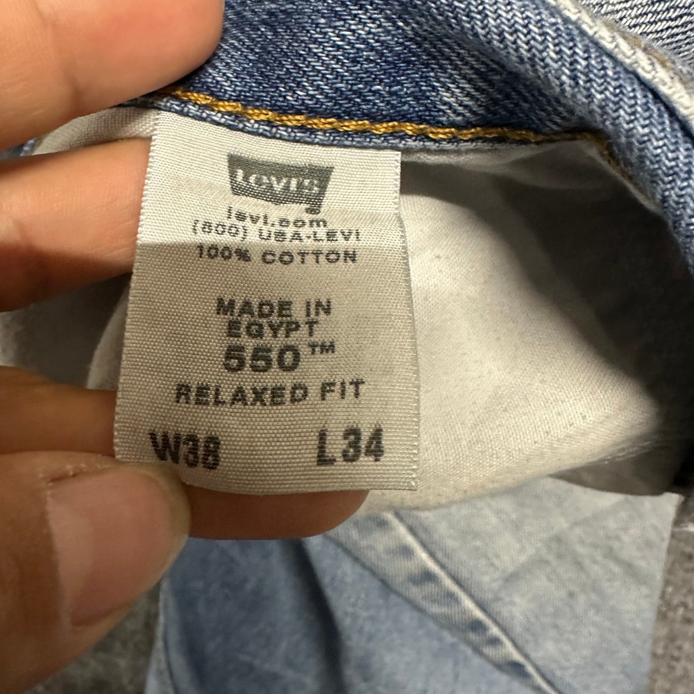 Levi's Jeans Mens Size 38x34 Light Wash 550 Relaxed Fit Cotton Denim Blue Casual - Picture 6 of 9
